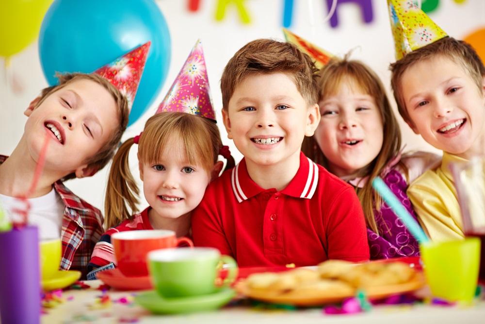 День рождения первоклассника: 4 идеи для праздника в классе